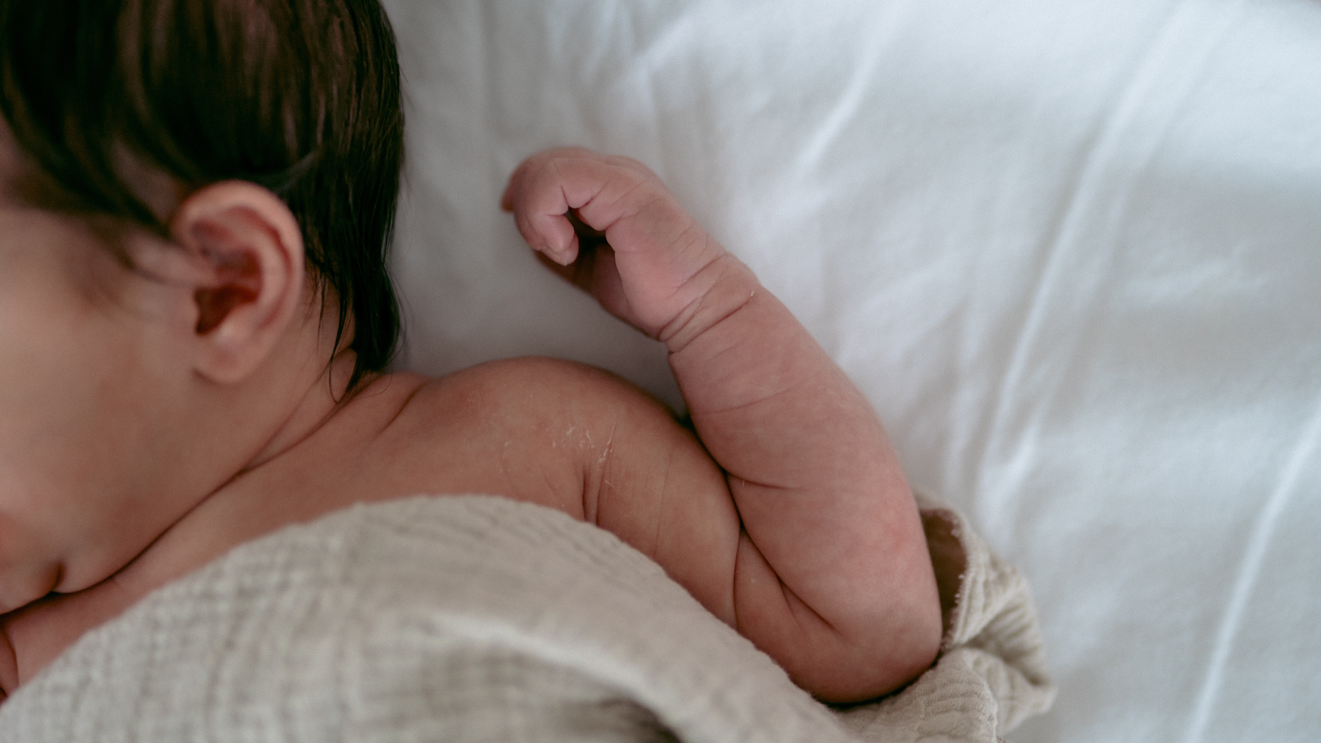 Metodo sonno dei bambini gentile e cry it out: perché non serve lasciare piangere il tuo bambino