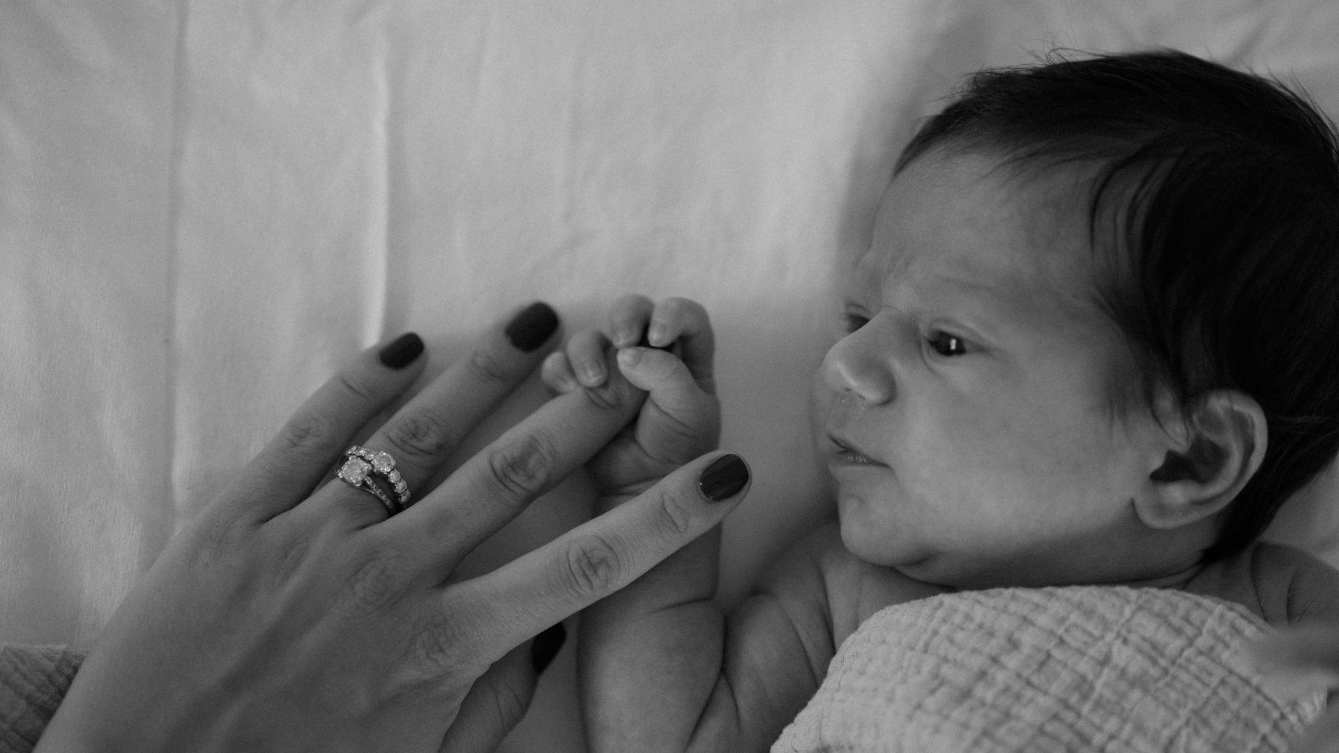 Il sonno dei neonati: nessun “programma” prima dei 5 mesi